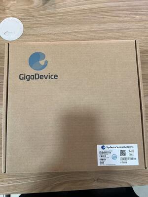 GD25Q80ETIGR 8Mbit NOR フラッシュ 133MHz クワッド SPI 532Mbit/s 転送 100K 耐久性 20Y データ保持 2.7V-3.6V 低待機 11uA SOP-8 for IoT and Wearables