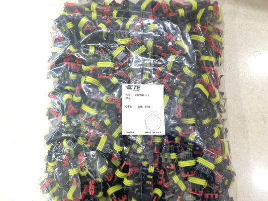 282087-1 4ポジション 2.5mmピッチ ワイヤー対基板レセプタクル クリンプハウジング フリクションロック パネルマウント 極性 UL 94V-0 4.5A 定格 電源分配および産業用