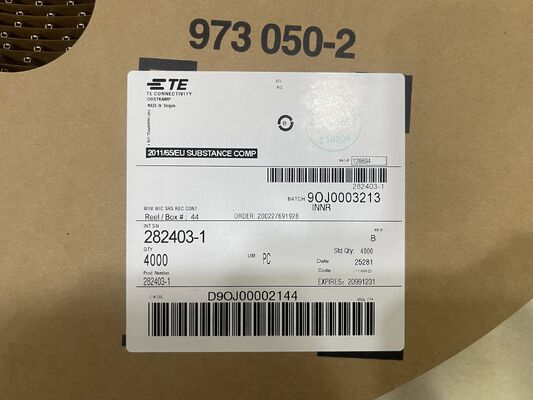 282403-1 8ポジション 2.5mmピッチ ワイヤー対基板レセプタクル クリンプハウジング フリクションロック 極性 UL 94V-0 定格4.5A パネルマウント 工業用および自動車用