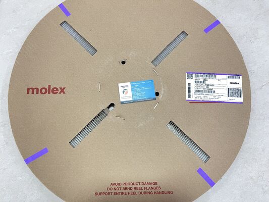 0039000077 2.36mm径錫メッキ真鍮スペード端子 クリンプ接続 非絶縁 16-14 AWG 600V定格 20A電流 リール包装 自動車および産業用配線用