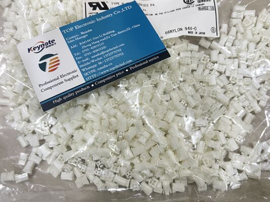 PAP-02V-S 2ピンのコネクタハウジング 安全なロックロック コンパクトサイズ 250V レーティング 耐火ナイロン 66 簡単にクリップ 組み立て ワイヤーからワイヤへの信頼性