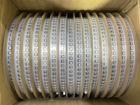 MA35V680M10X13 680μF 35Vアルム電池キャップ 10x13mm 105°C低インピーダンスの長寿命 電力および産業用高波動