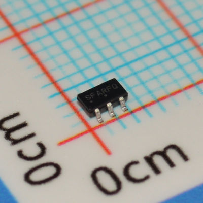 NCP301LSN27T1G 2.7V 150mA LDO, ± 2% 正確性 超低 45μA IQ, 0.5μVRMS 騒音 SOT-23-5 薄型 TSOT-23-5 -40°C から +125°C