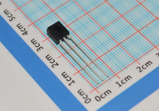 P34836 5G NR RF 電源増幅器 3.3-5V 供給 28dB 増幅 30-6000MHz QFN-16 +105°C 操作 統合バイアス制御