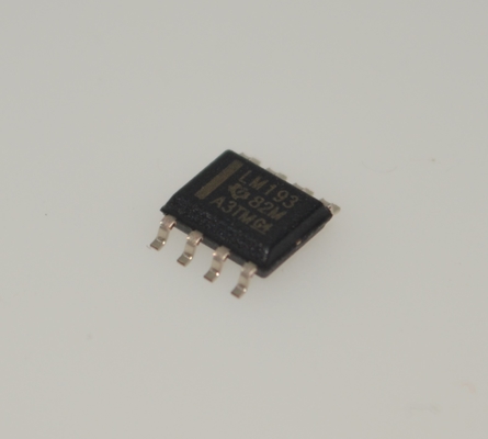 LM193DR 低消費電力デュアル電圧コンパレータ、オープンコレクタ出力、広範囲2V-36V電源、±1V-18Vデュアル電源、低入力電流、高精度、TTL/CMOS互換、SOIC-8パッケージ