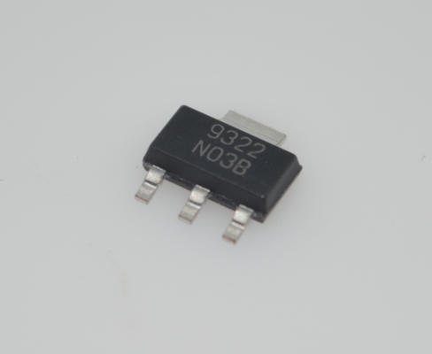 LM1117IMPX-ADJ/NOPB 可変 1.25-13.8V 800mA LDO レギュレータ、1.2V ドロップアウト、1% 精度、電流/熱保護、セラミックコンデンサで安定、SOT-223 パッケージ、-40°C ～ +125°C の範囲