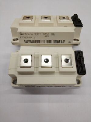 FF300R12KT4 1200V 300A IGBT モジュール 低 VCE (sat) 高ショート回路強度 低スイッチ損失 高隔離 重量産業駆動および高電力UPS